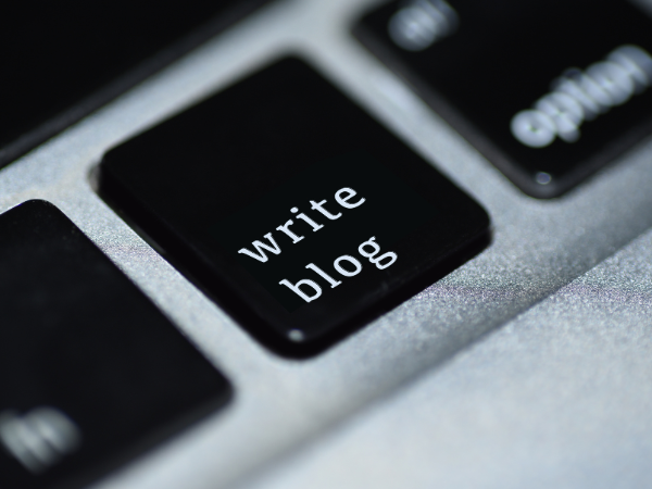 write blog on keyboard